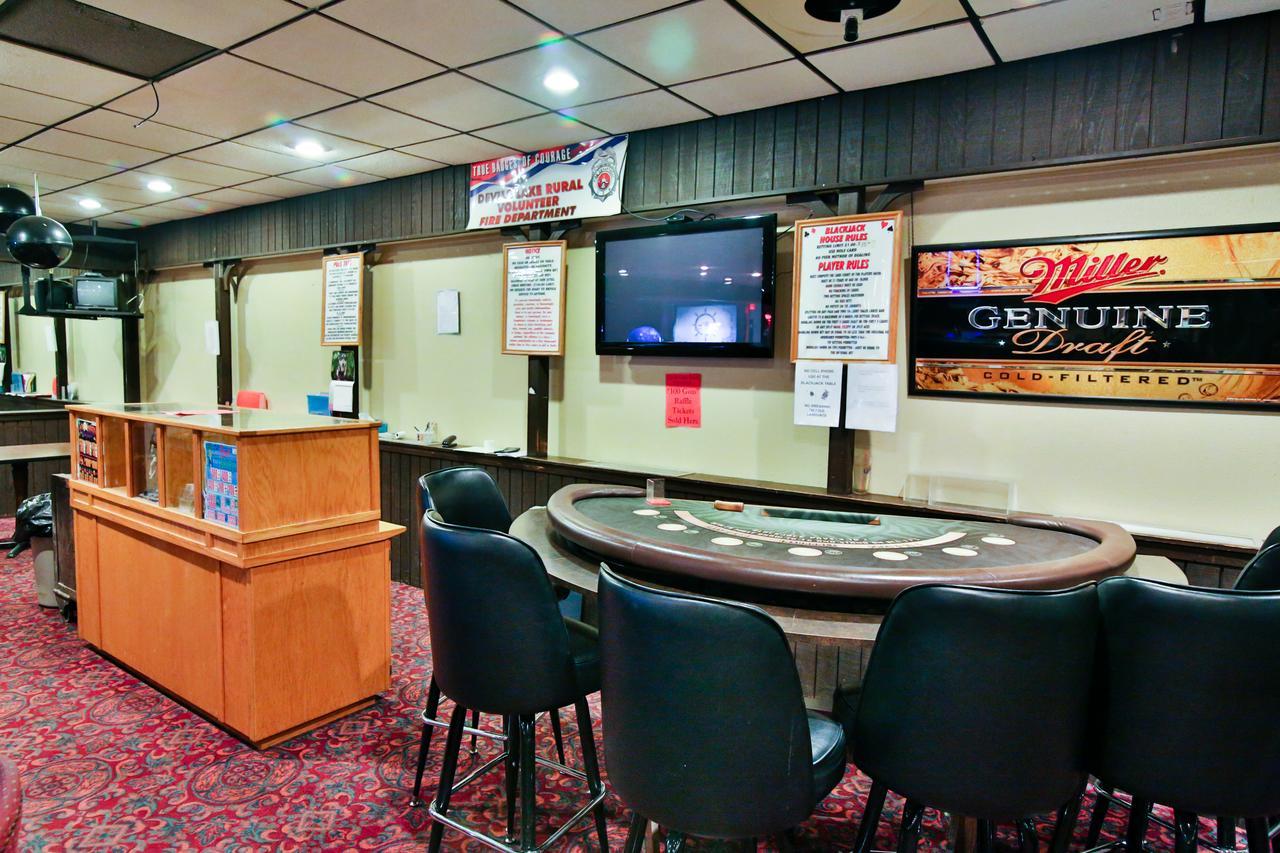 Great American Inn & Suites Devils Lake Extérieur photo
