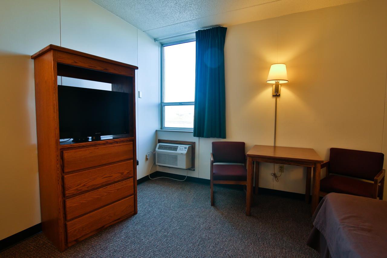 Great American Inn & Suites Devils Lake Extérieur photo